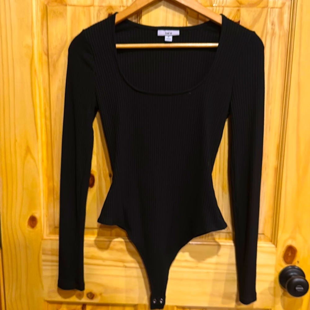 bar lll size Med. long sleeve body suit